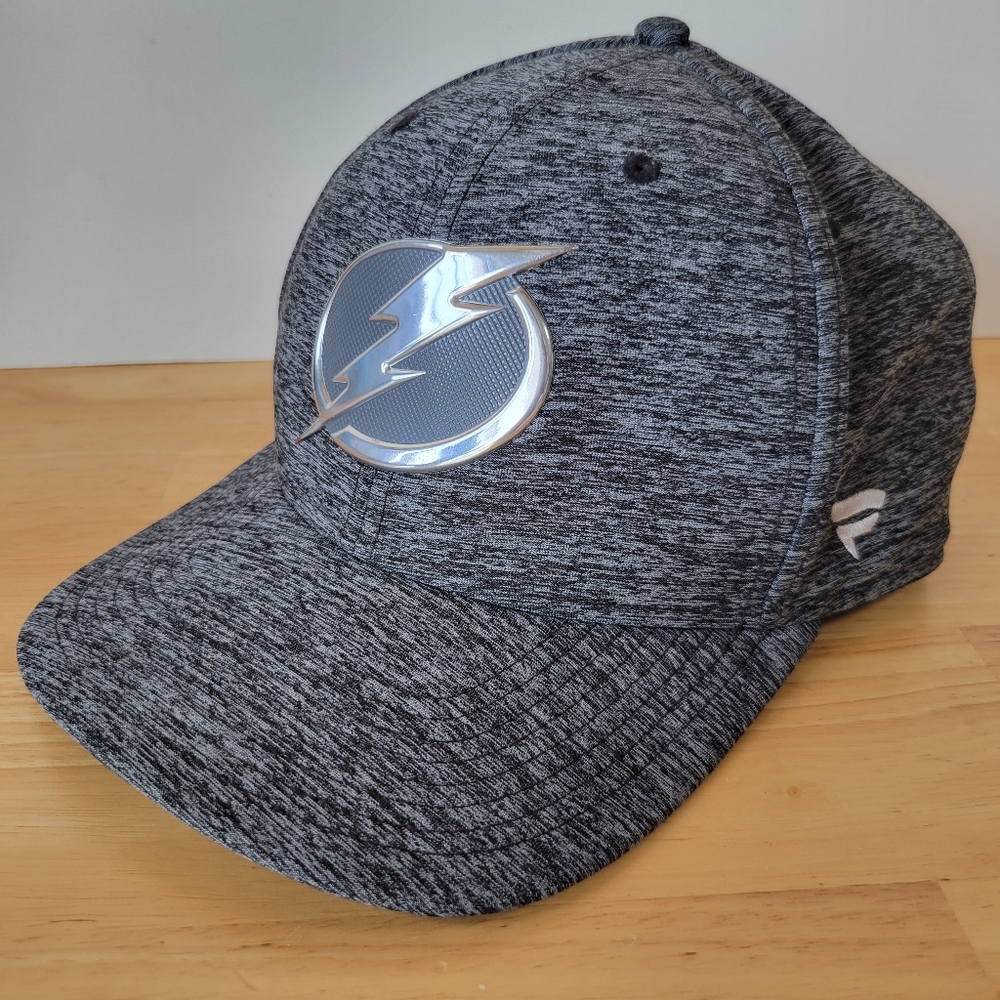 NHL Lightning Adjutable Hat Fanatics Grey Black Heather Silver Tampa Bay